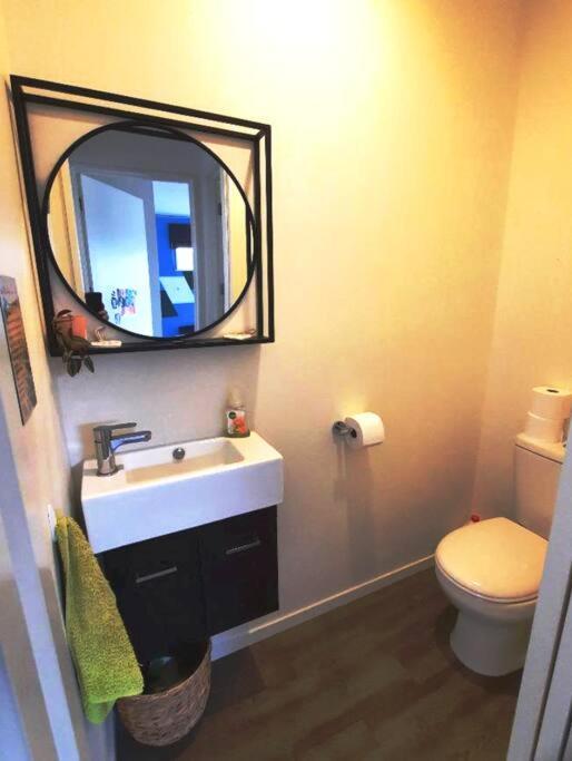 Banbury Deluxe With Spa Bath! Private Courtyard! Квинстаун Экстерьер фото