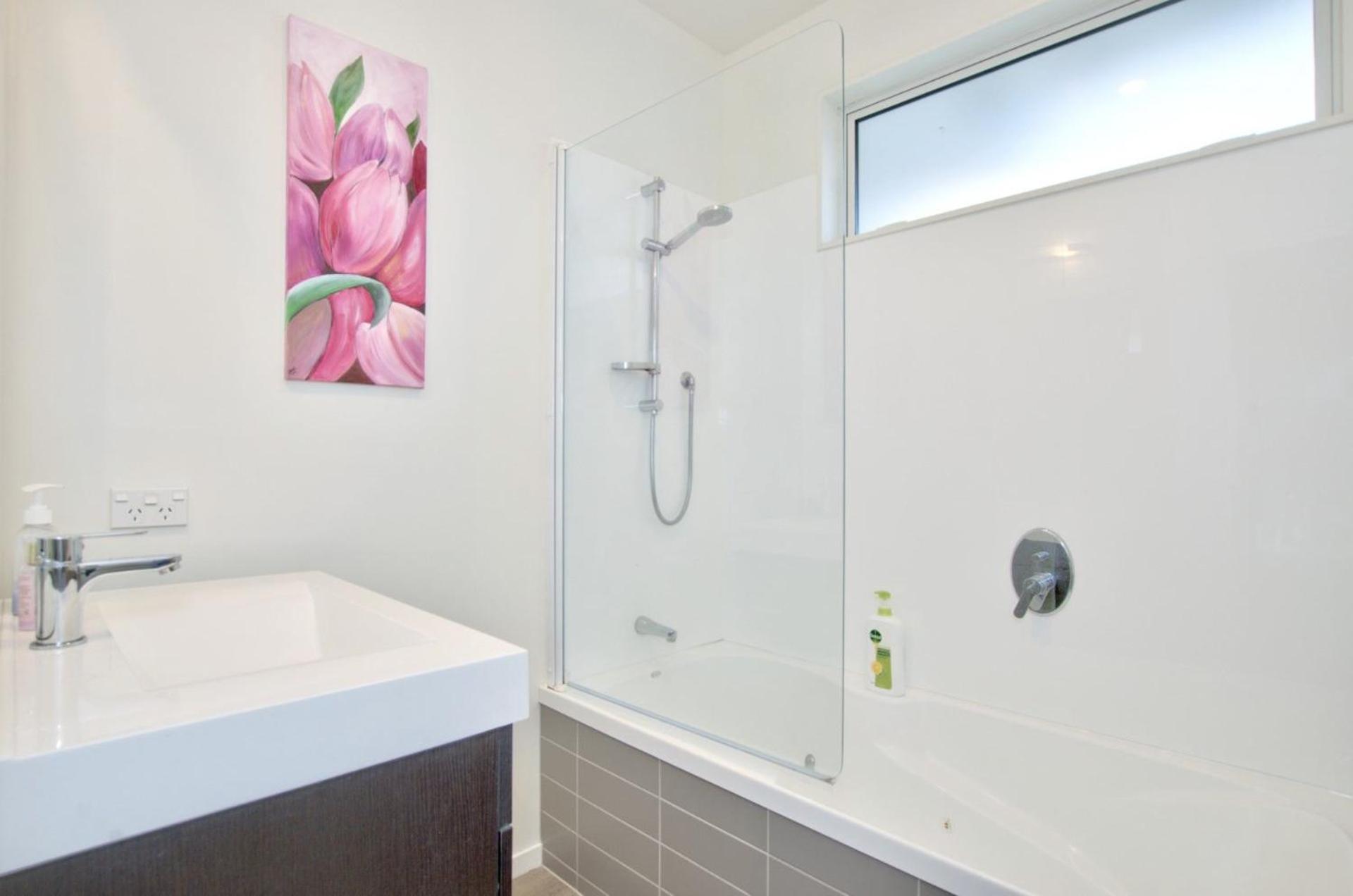 Banbury Deluxe With Spa Bath! Private Courtyard! Квинстаун Экстерьер фото